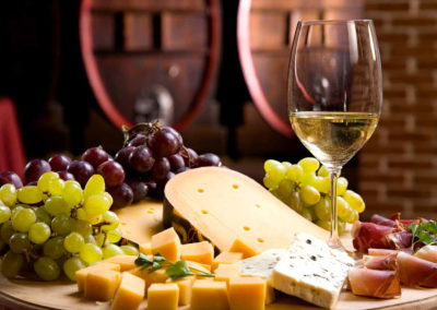 Chianti-Wine-Cheese-Chocolat-and-Gelato-tasting3-Wineries-01